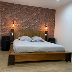2 Pieces Vue A Proximite Des Parfumeries Apartment